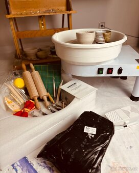 Hrnčířský kruh VEVOR 14" (35 cm) + kompletní výbavu k okamž - 9