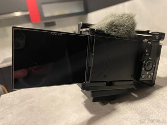 Sony ZV E10 - 9