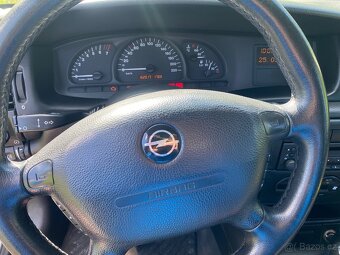 Opel Vectra B Combi - 9