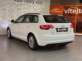 Audi A3 Sportback 1.4 TFSI Xenon / Sport / výhřev / STK - 9