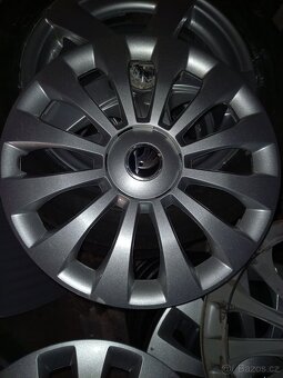 zánovní ocelové disky/poklice - Škoda (185/60 R15,6Jx15) - 9