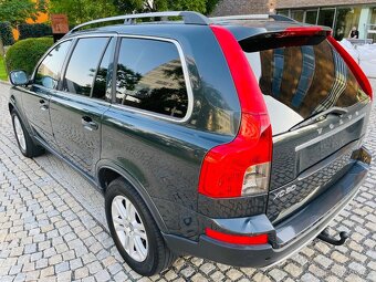 Volvo XC90 2.4 D5 AUT 1.MAJITEL 7 MÍST KAMERA TAŽNÉ SERVISKA - 9