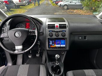 Volkswagen Touran 1,9 TDi 77kW, r.v. 2008, 7 míst - 9