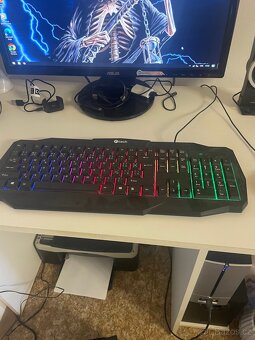 PC+Monitor+Repro+příslušenství. - 9