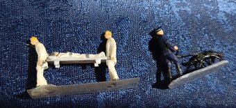 Figurky -miniaturní vel. - 9