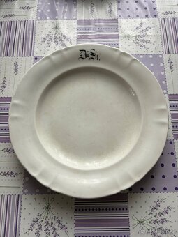 Porcelánové nádobí - 9