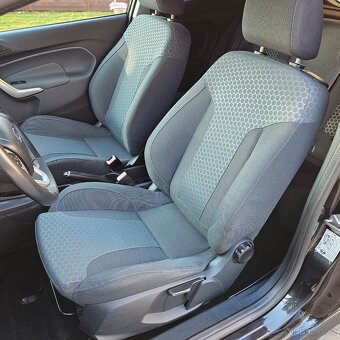 Ford fiesta sport - 9