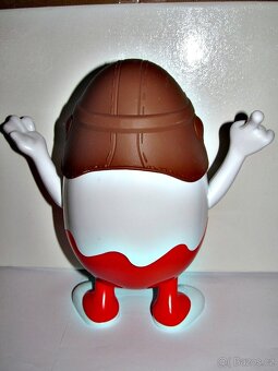 Kinder maxi vejce figurka Pilot, Ferrero dóza. - 9