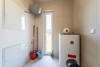 Prodej rodinného domu 124 m², pozemek 1153 m², Sibřina - 9
