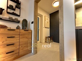 Pronájem bytu 1+kk 32,5m2, Zlín - Malenovice, ev.č. 160088DV - 9