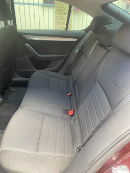 Škoda octavia 1.6 TDI - 9