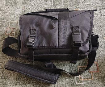 Nikon D5600, 3 objektivy, brašna příslušenství - 9