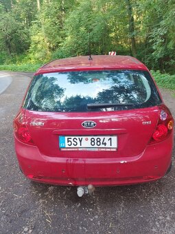 Kia ceed 2.0crdi - 9