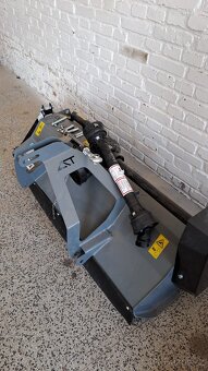 Prodám John Deere 2320 - 9