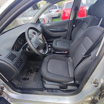 Škoda fábia 1.2 benzín rok 2007 - 9