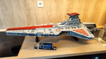 Star Wars - Útočný krížnik Republiky triedy Venator 75367 - 9