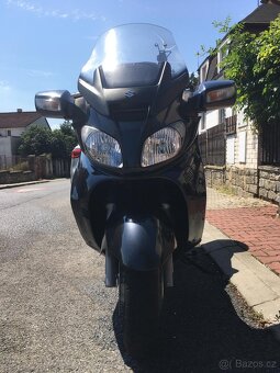 Suzuki Burgman 650 Executive - Praha - 9