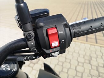 Honda CB1000 Hornet, 04/2025, nové ČR ,1.majitel, 2.927 km - 9