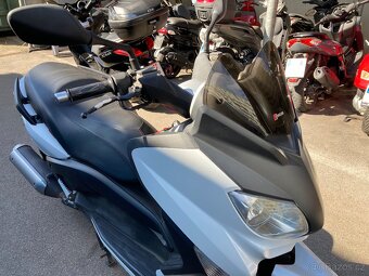 Yamaha Xmax 250 - 9