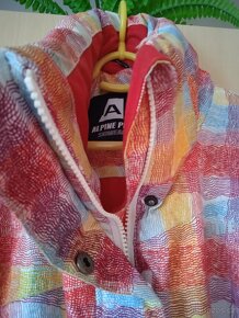 Dámská zimní značková bunda - 9