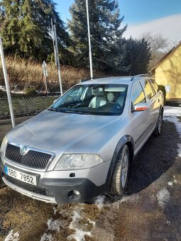 Škoda Octavia Scout - 9