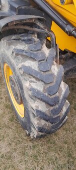 Jcb 3cx - 9