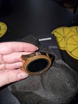 Samsung galaxy watch 42mm rose gold - 9