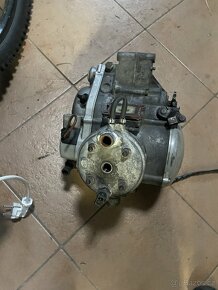 Motor am6 - 9