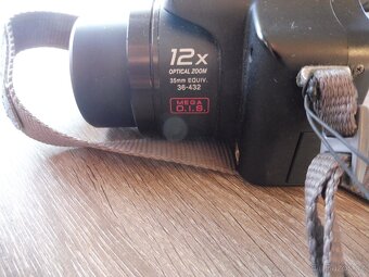 Panasonic Lumix DMC-FZ7 - 9