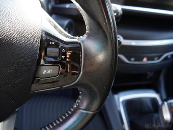 Peugeot 308 1.2 PT , 81 kW benzín, 2015 - 9