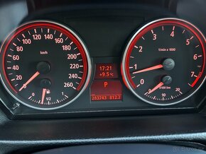 BMW e90 330xi A/T,DKLIMA,TEMP,ŠÍBR,2xSADA ALU,ROZVODY,SERVIS - 9