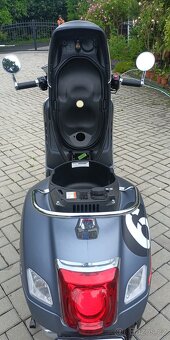 Vespa Sei Giorni - 9