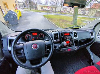 Půjčovna minibus 9 míst automat - 9