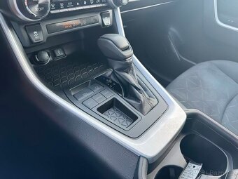 Toyota RAV4 XLE 2.5L – 2020, automat - 9