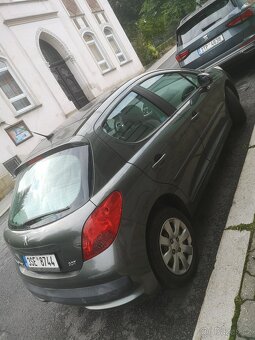 Peugeot 207 1.4i 140tkm Kup SRN Střešní okno Krásný - 9