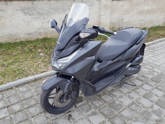 Honda Forza 125 - 9