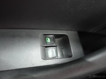 Škoda Rapid 1.6TDI ,  85 kW nafta, 2015 - 9