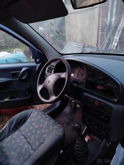 Citroën Berlingo 1.9 (2002) - 9