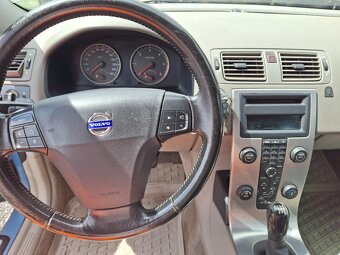 Volvo V50 kombi 2,0 D - 9