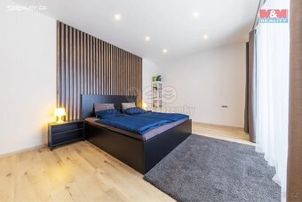 Rodinný dům 4+kk s garáži Nová Ves u Oslavan - 9
