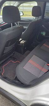 BMW X1 xDrive 18d Sport Line, automat, Top stav - 9
