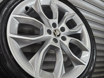 Nová letní sada orig. Škoda Kamiq 215/45 R18 - 9