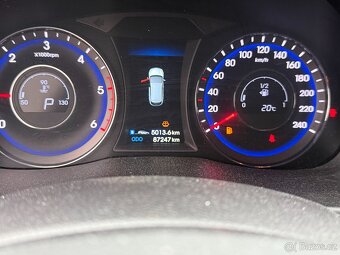 Hyundai i40 1.7crdi, nízký nájezd KM - 9