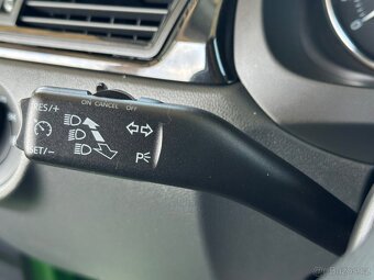 Škoda Rapid 1.6TDi NAVI,PANORAMA,TAŽNÉ - 9