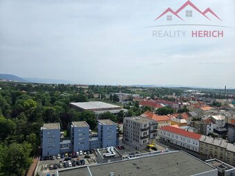 Pronájem bytu 3+kk, rekonstrukce, 65 m2, Žižkovo náměstí - A - 9