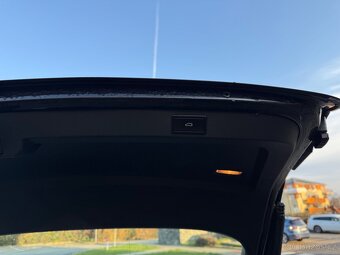 Škoda Superb 2.0 TDi DSG - 9