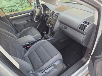 Dobrý den nabízím k prodeji krásný rodiny vůz Volkswagen Tou - 9