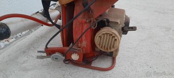 Benzínový postřikovač - 9
