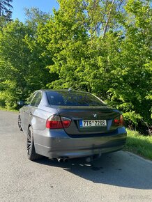 BMW E90 325i 160kw - 9