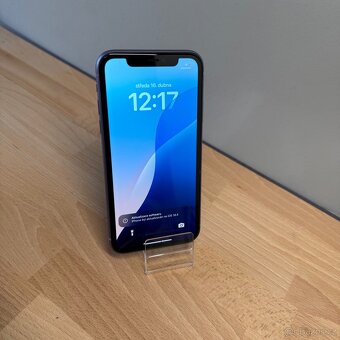 iPhone 11 64GB, fialový (12 měsíců záruka) - 9